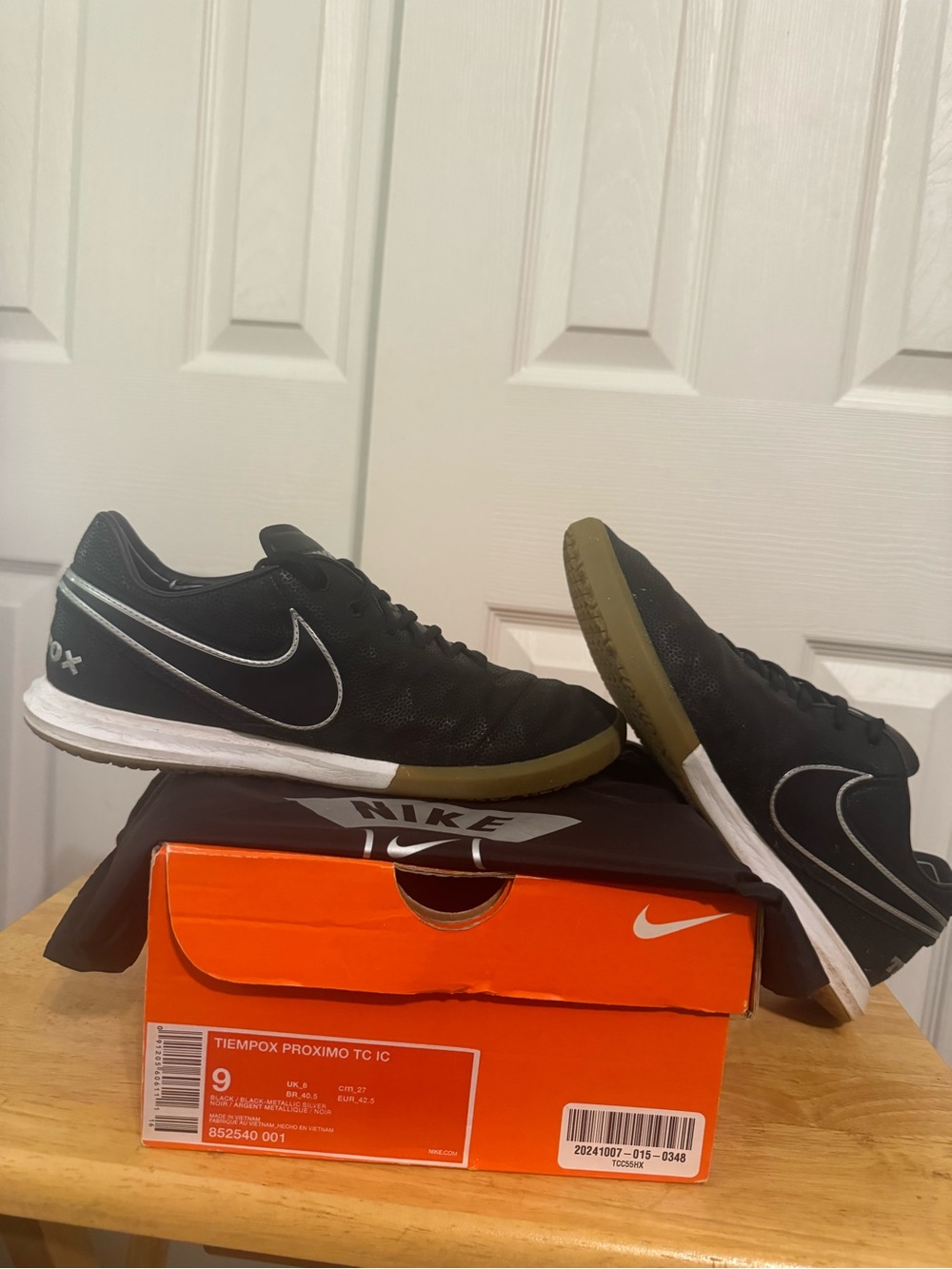 Nike TiempoX Proximo K Leather Tech Craft Tiempo Legend Maestro Indoor Shoes IC